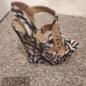 Zebra Dollhouse wedges